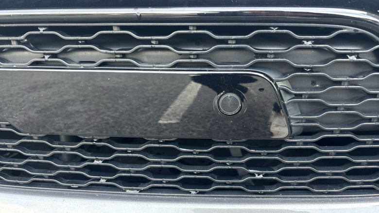 Land Rover Range Rover Sport 3.0 D300 HSE Silver 5dr Auto Diesel Estate